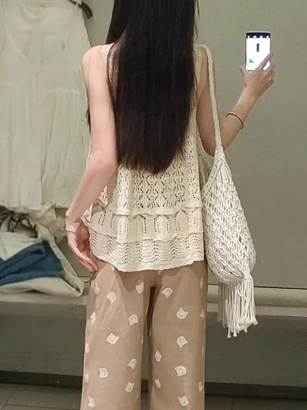 เสื้อสายเดี่ยวถักลายฉลุ แต่งขอบลูกไม้ ผ้าฝ้าย ทรงตรง ดีไซน์โปร่งสบาย สไตล์ลำลอง สำหรับผู้หญิง คอลเลคชั่นใหม่ ซัมเมอร์ 2025