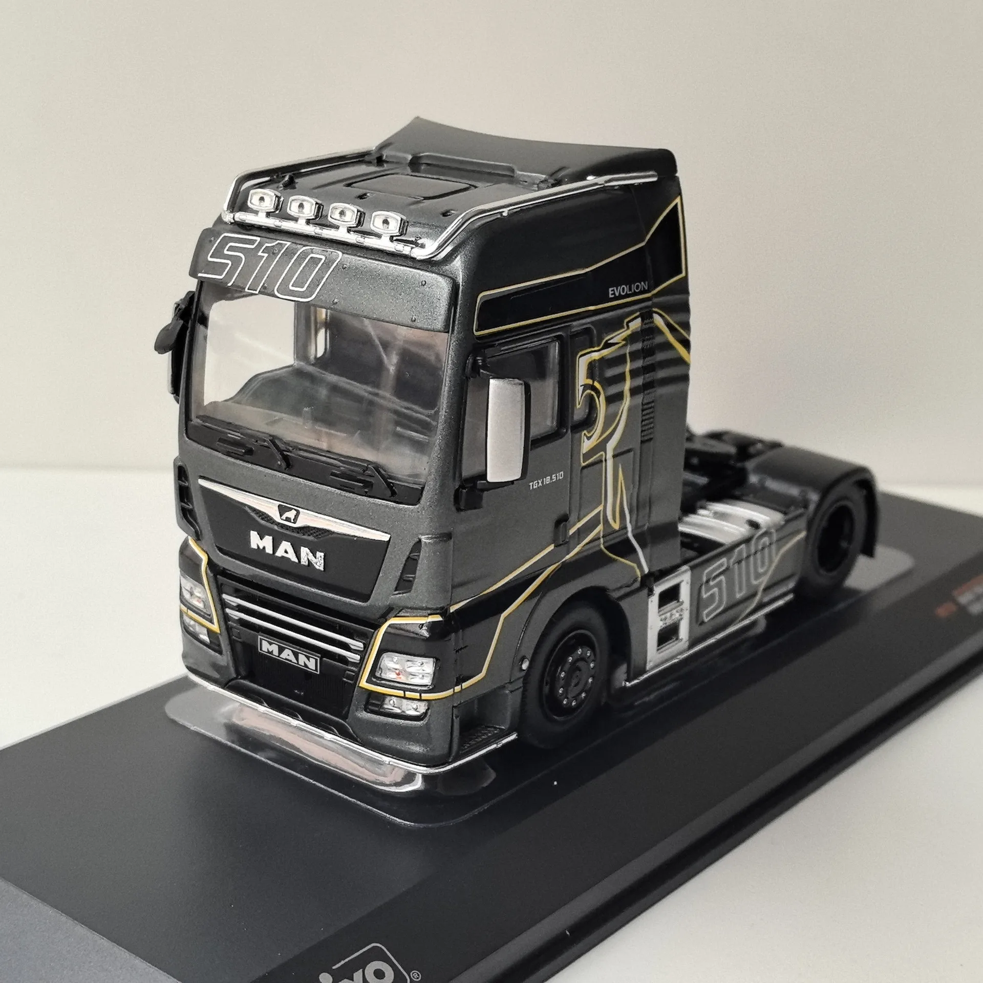 

Diecast IXO 1/43 Scale MAN TGX XXL EVOLION Man Truck Alloy Car Model Collectible Toy Gift Souvenir Display Ornament