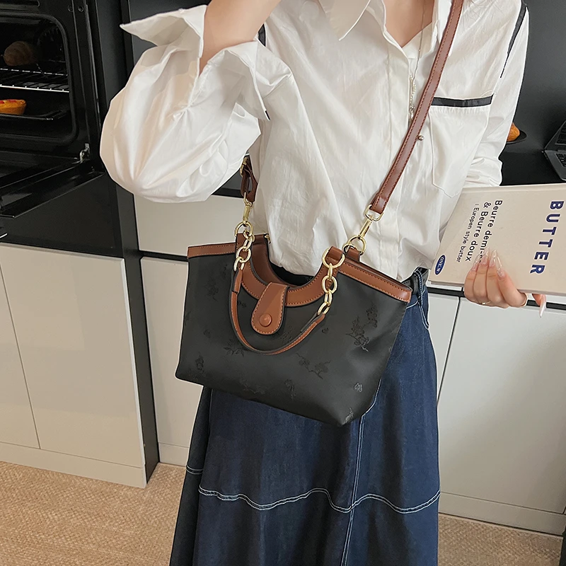 

Famous Brand Style Crossbody Bag for Women PU Leather Handbag Shoulder Purse Messenger Ladies Chic Fashionable