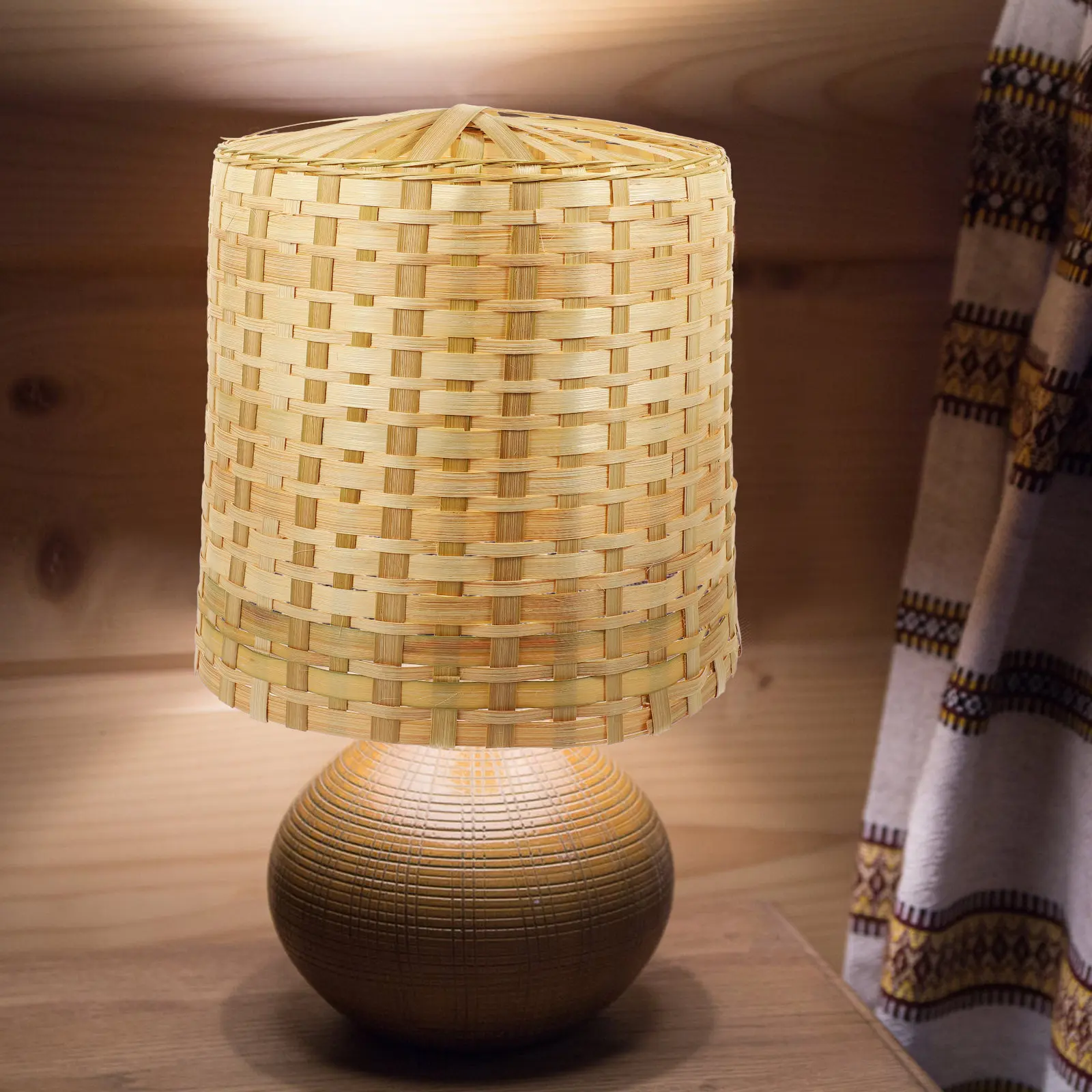 woven-bamboo-lamp-shade-vintage-style-pendant-hanging-ceiling-light-cover-for-bedroom-study-dining-room-kitchen-hallway