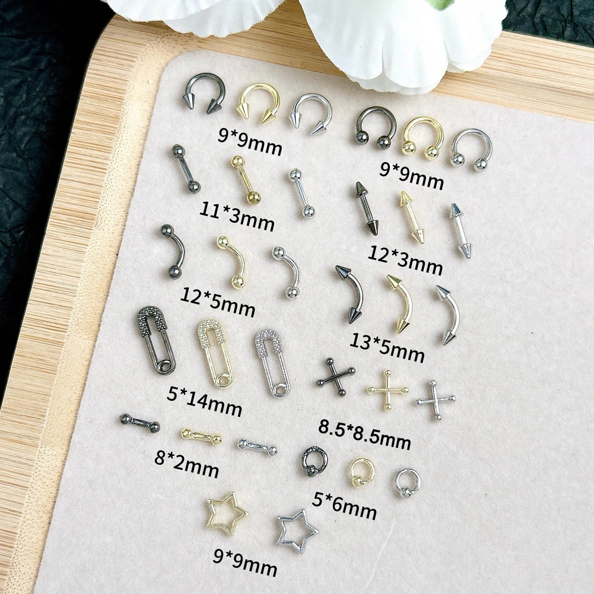 30PCS Multiple Style Creative Pin Alloy Nail Charms 3D Solid Color Glossy Pentagram Cross Rivet Nail Art Decorations DIY Nails