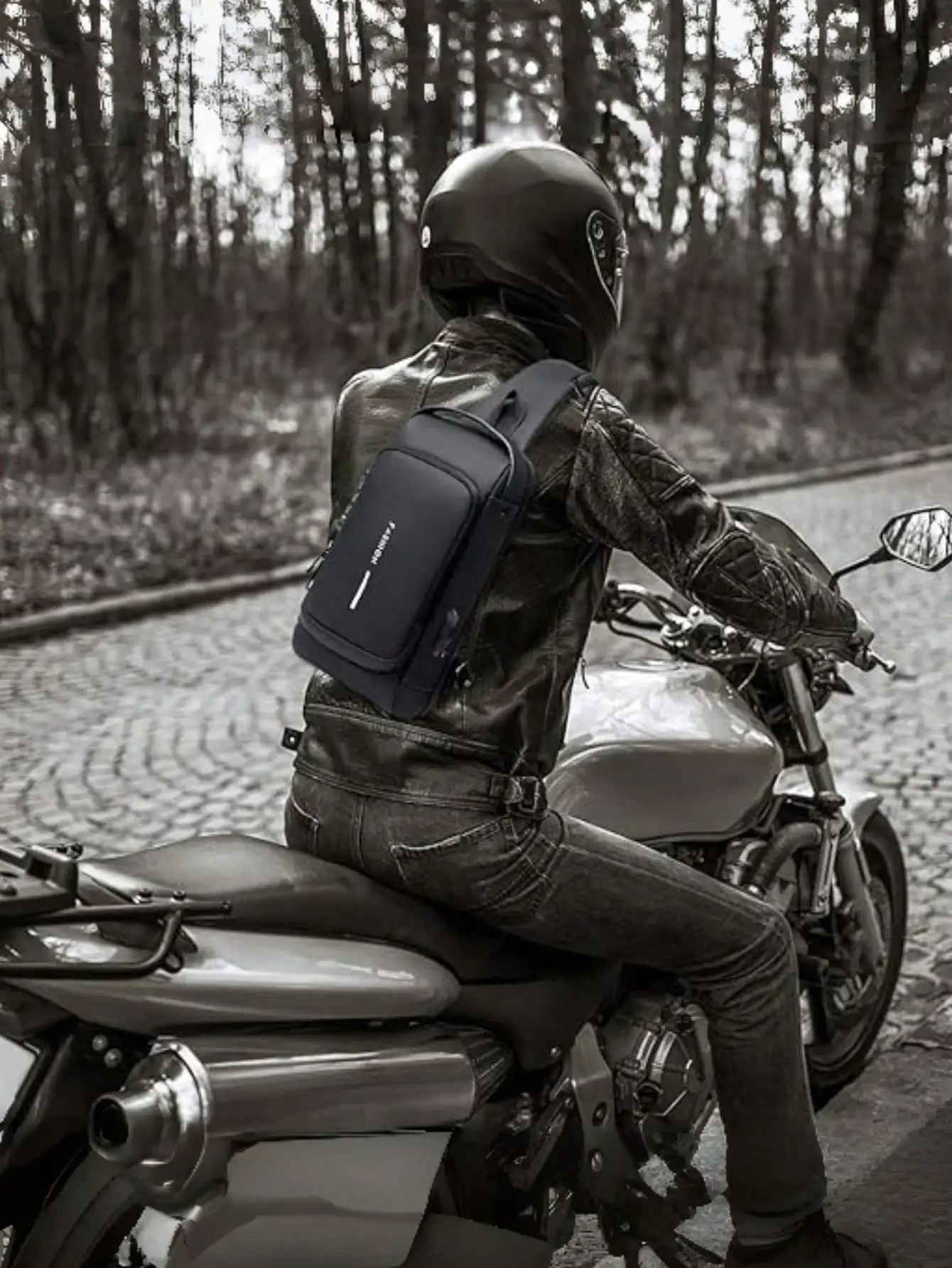 

Anti-Theft Motorcycle Bag with Lock, Men Convertible Shoulder Bag, Waterproof, Anti-slip Adjustable Strap, Secure Crossbody Bag