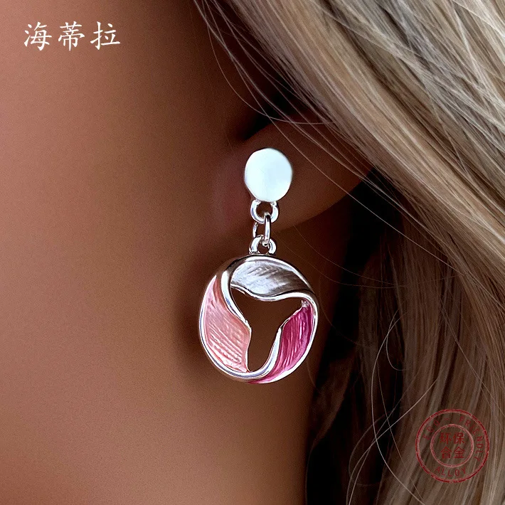 Amazon's new rose red flower hollow alloy earrings, colored painting oil high-end women's petal studs