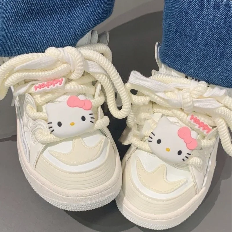 Sanrio Hello Kitty nowa moda buty deskorolkowe kobiety kreskówka estetyczne słodkie trampki Y2k studenckie wszechstronne oddychające obuwie sportowe