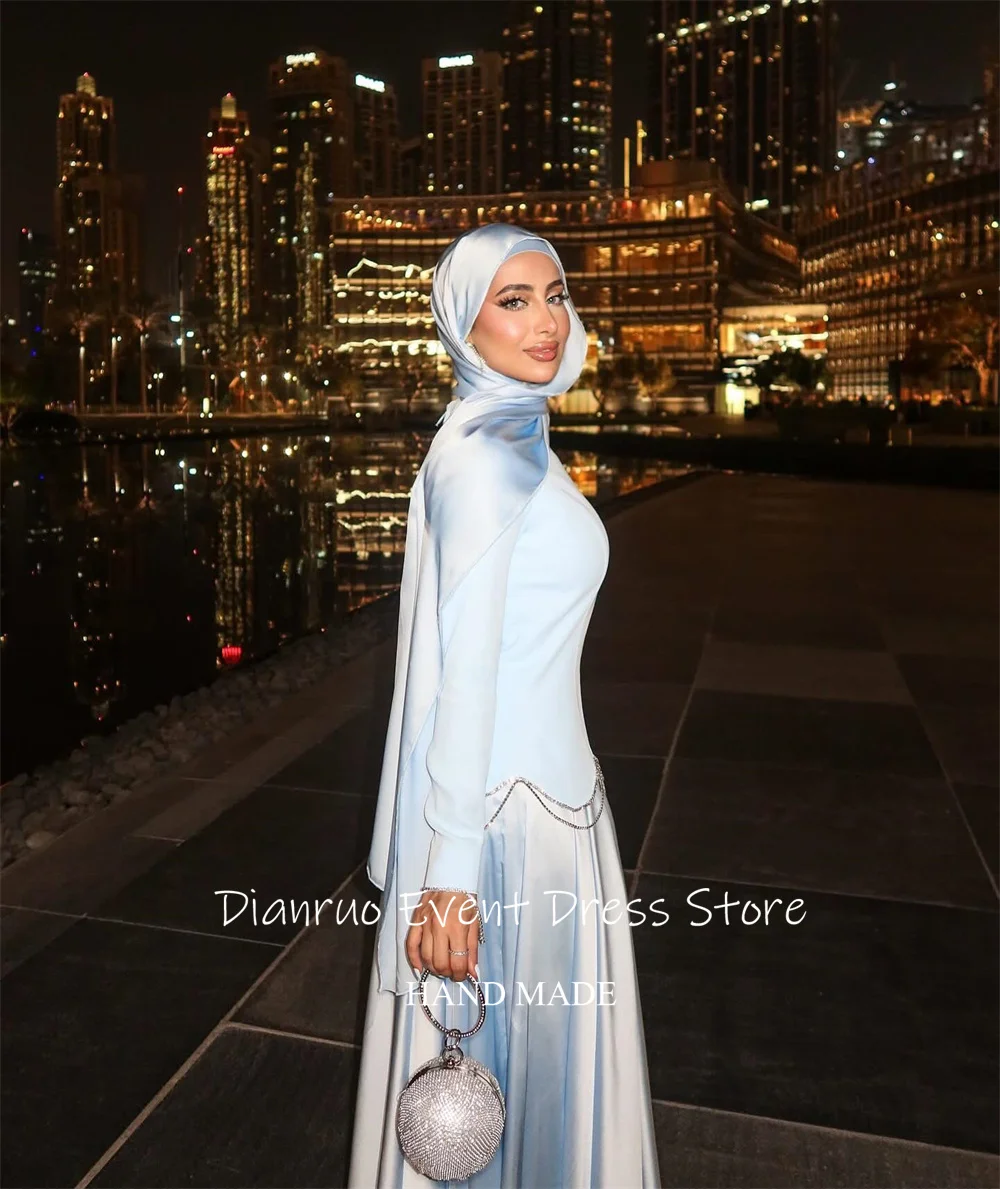 Dianruo 2025 robes de soirée modestes musulmanes Satin une ligne robes de bal plissées longueur de plancher robes de soirée de mariage saoudiennes personnalisées