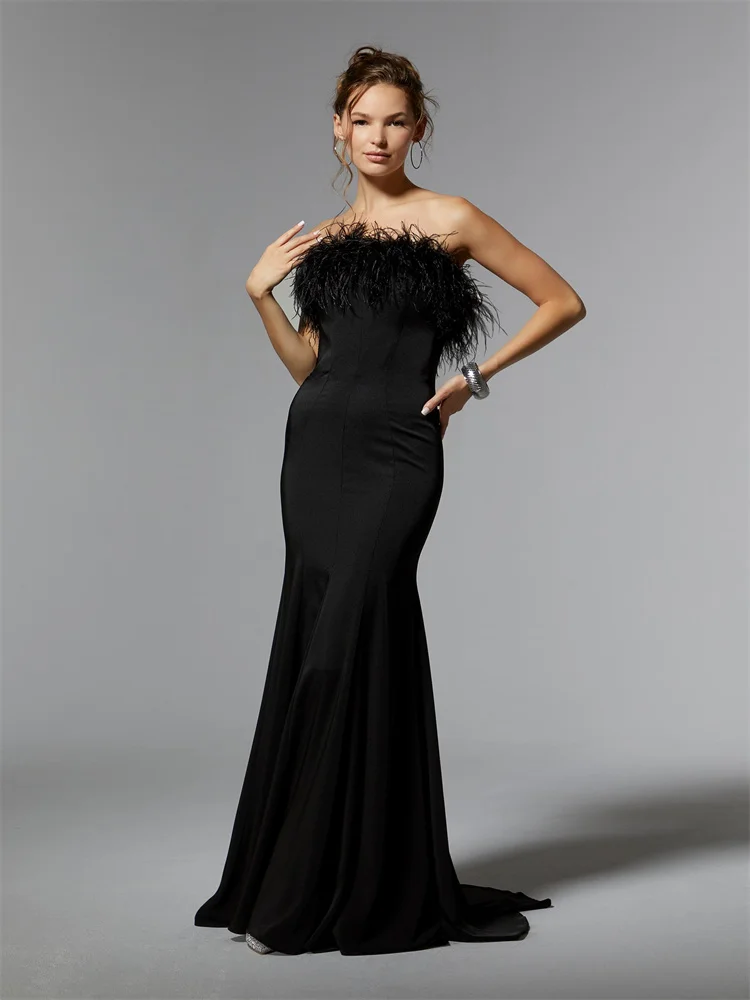 

New Arrival Strapless Feather Neckline Sheath Crepe Prom Dress Elegant Open Back Zipper Floor Length Sweep Train Gowns for Women