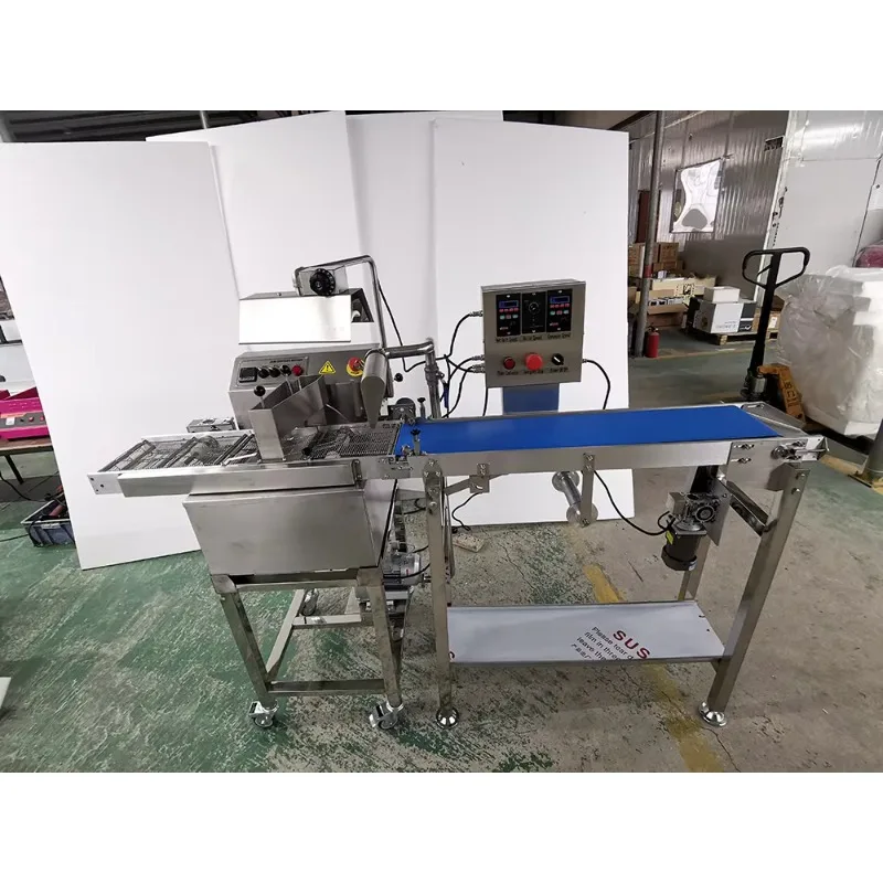 Automatic Chocolate Coating Enrobing Machine Multifunctional Chocolate Covering Equipment Customized