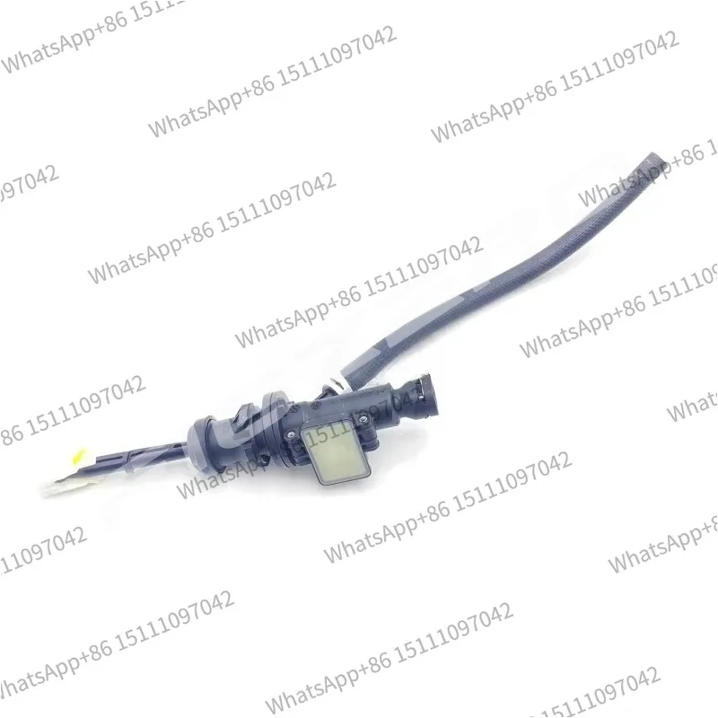 Transmission Drivetrain Clutch Master Cylinder with Oil Pipe Assembly Chassis Parts for Roewe RX5 for MG GS