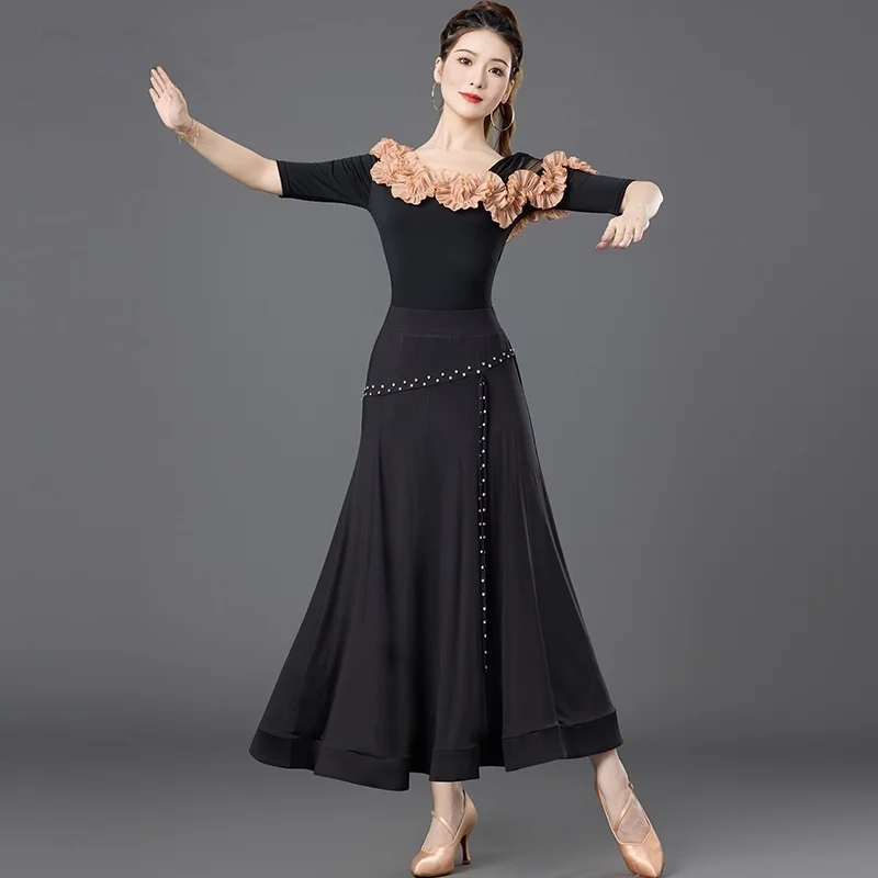 

Платье для латинских танцев 2025 года, черный топ с короткими рукавами, новая женская асимметричная трехмерная рубашка, танцевальное платье для выступлений