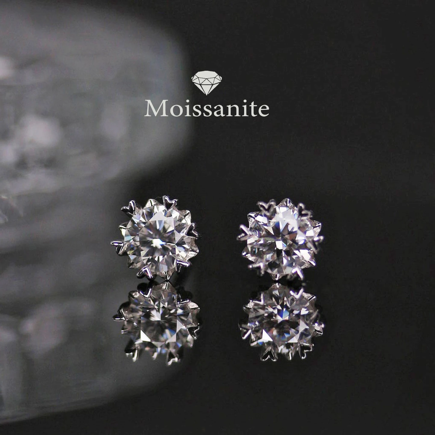 

Moissanite 925 Sterling Silver 1 pair of 0.5-1 carat snowflake moissanite ladies earrings, fashionable and simple in style, suit
