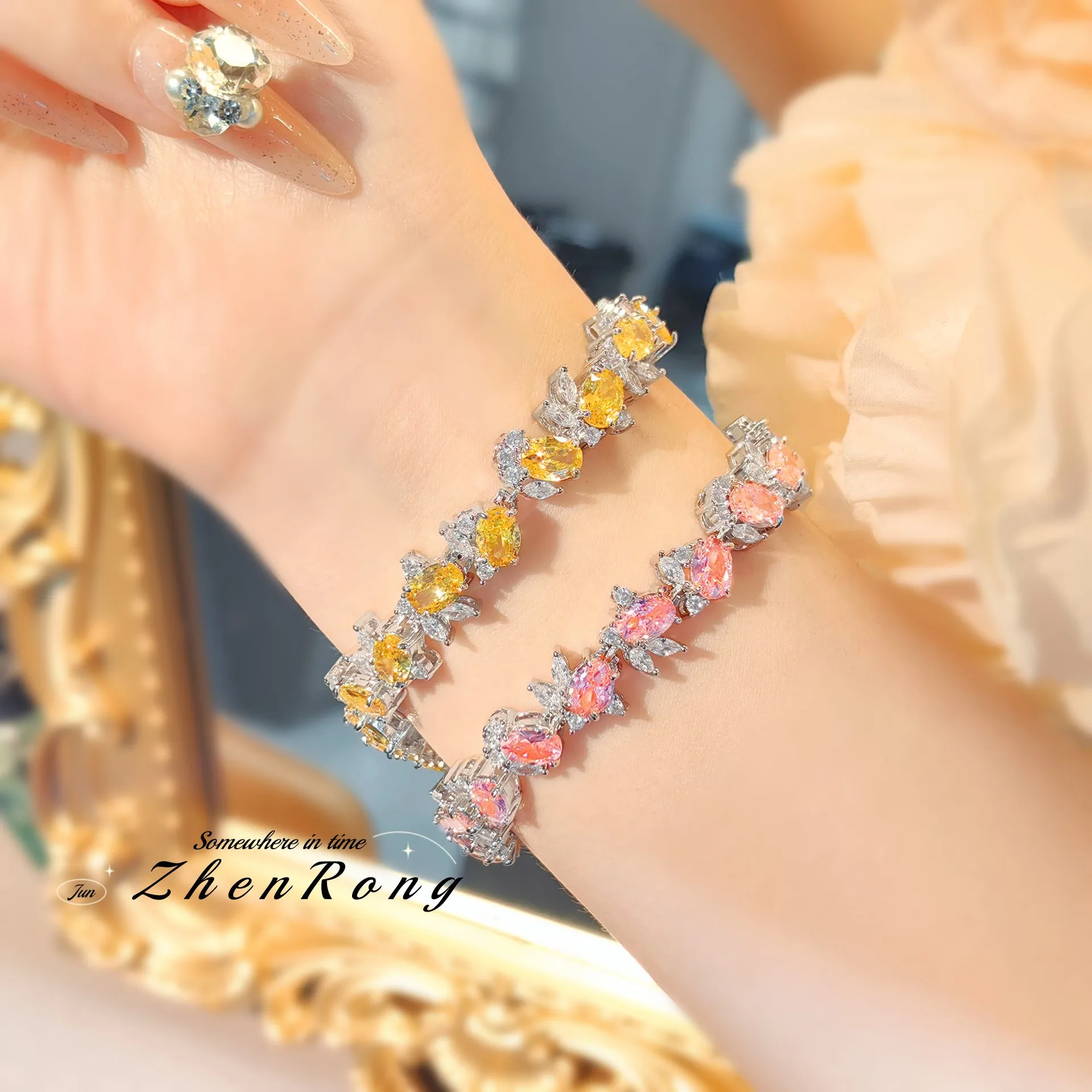 Exquisite Beautiful Pink/Yellow Flower Connected Cubic Zircon Crystal Tennis Bracelets Silver Color Wedding Jewelry For Women