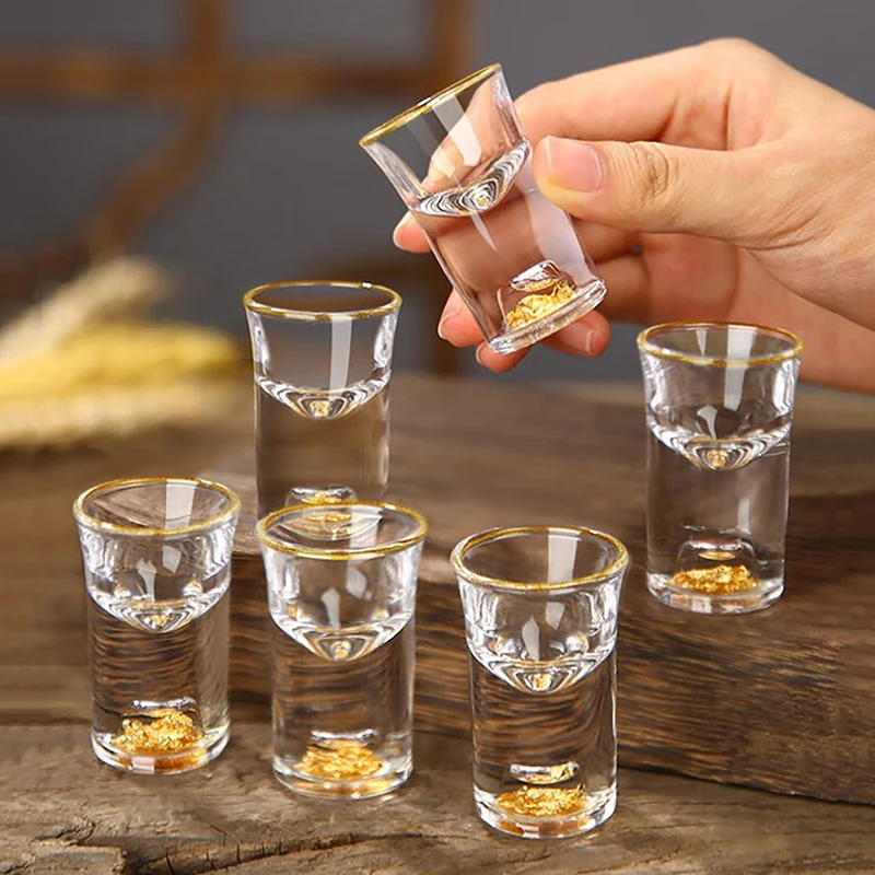 1pc Gold Foil Color Spirits Cups Household Creative Small Wine Cup Luxury Crystal Glass Gilt Edged Cup Wine Dispenser Baijiu Cup