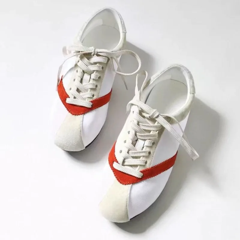 

New Women's Shoes Fashion Classic Moral Training Shoes for Woman Exquisite Lace Casual Sneakers Designer Shoes Zapatos De Mujer