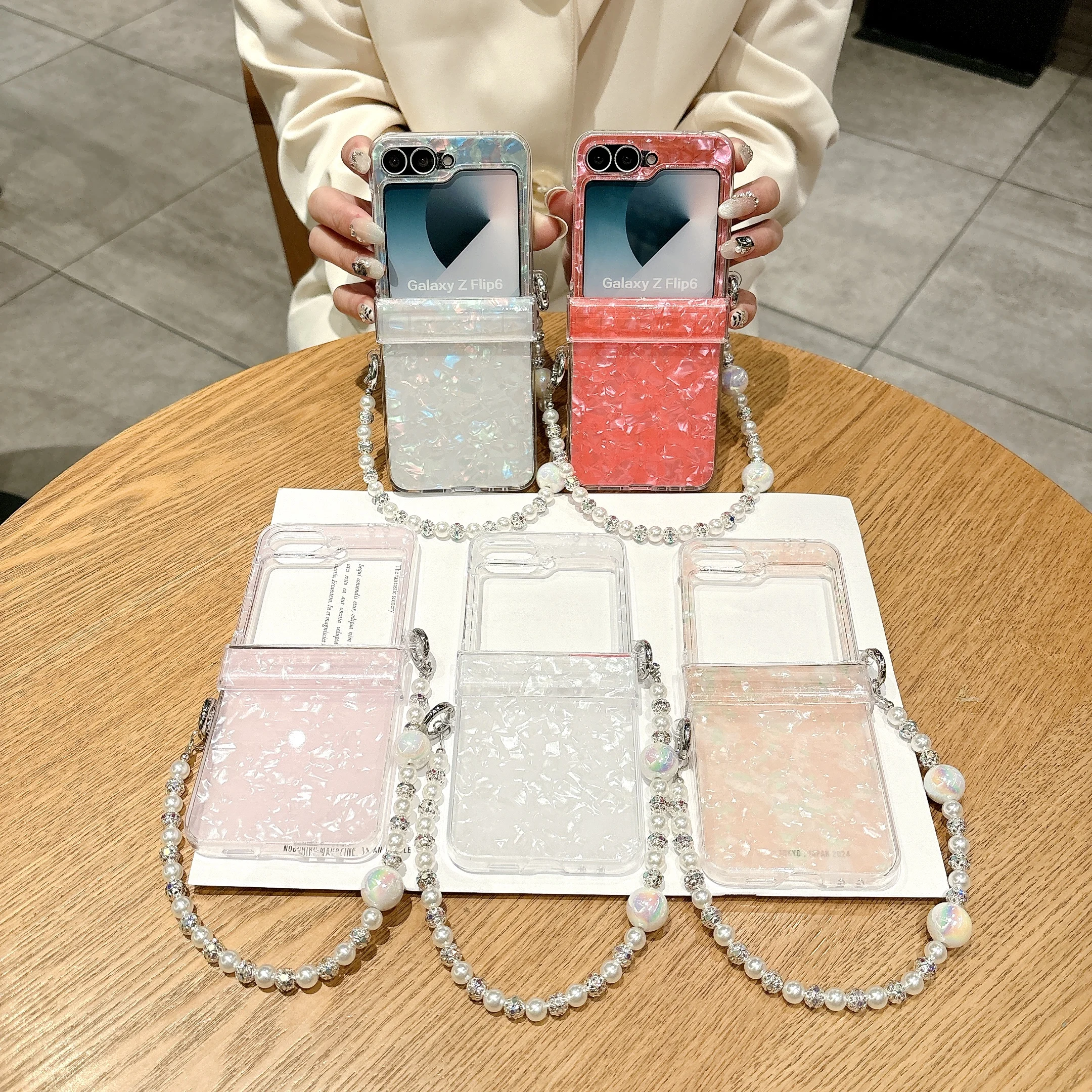 

Phone Case for ZFLIP3 ZFLIP4 ZFLIP5 ZFLIP6 Shell Pattern New ZFLIP3 ZFLIP4 ZFLIP5 ZFLIP6 Fashion Bracelet Phone Case