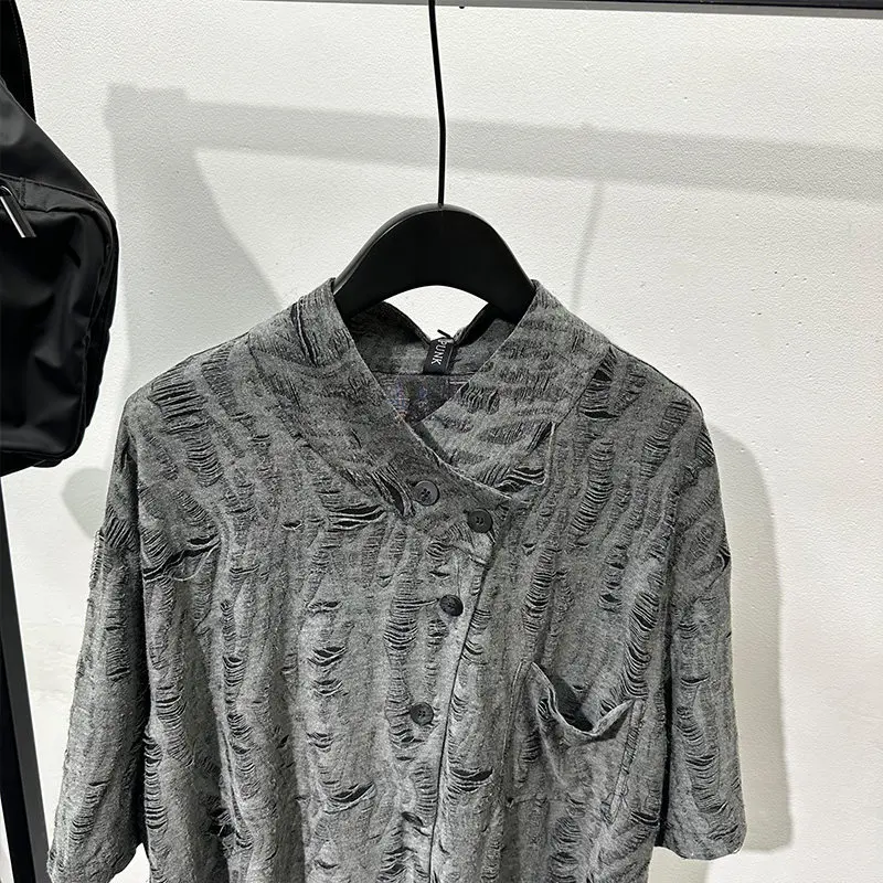 Designer Summer Fashionable Retro Make Old Ripped Loose Collar Short Sleeve Shirt Design Sense Avant-Garde Dark