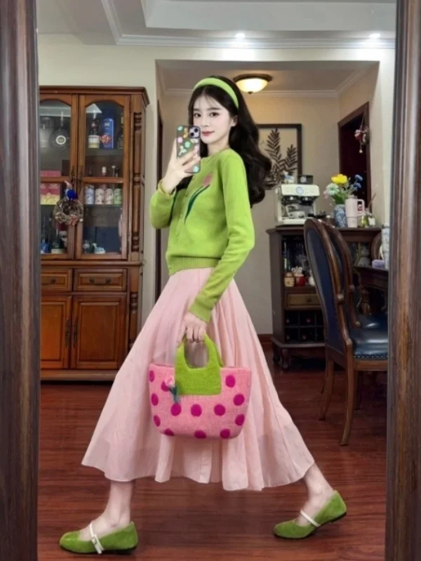 

Unique Spring Fashionable Two-Piece Set Unique Age-Defying Skirt And Top Combo Elegant Long-Sleeve Round-Neck Cardigan And Hi...