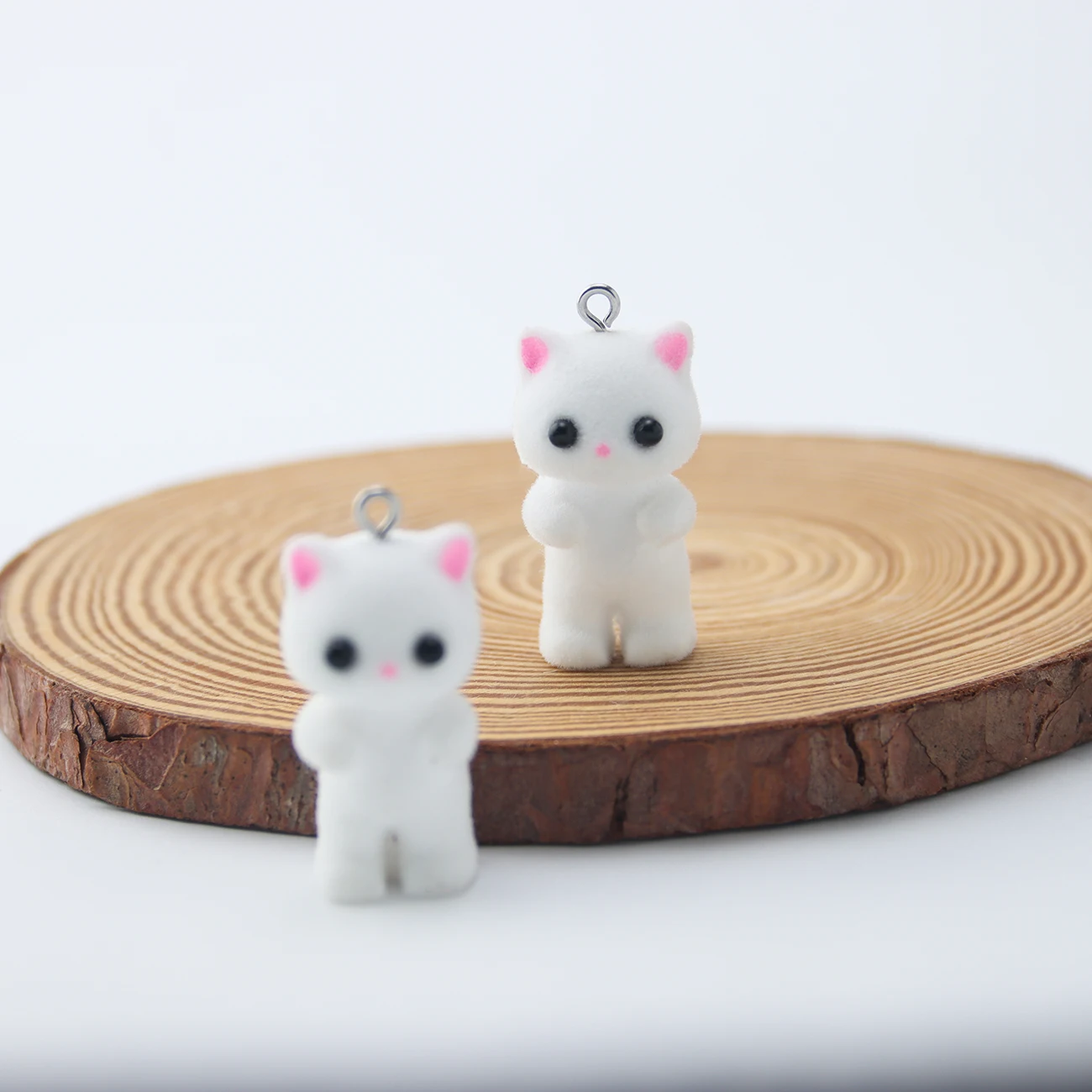 30pcs Kawaii Fluffy Flocking Cat Animal Charms Miniature Dolls Keychain Necklace Pendant DIY Crafts Jewelry Make fittings