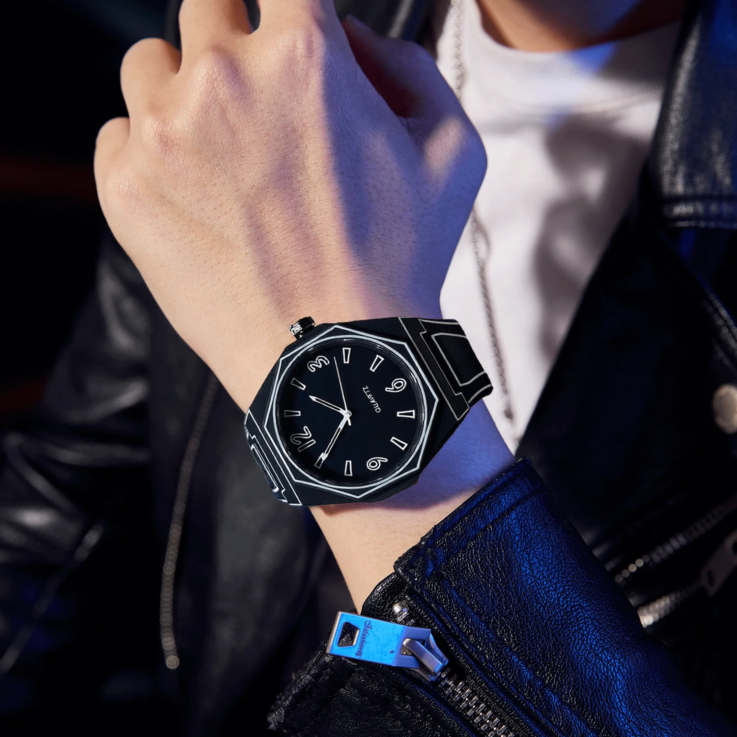 Men's new cool neutral sports quartz watch with luminous movement and waterproof.