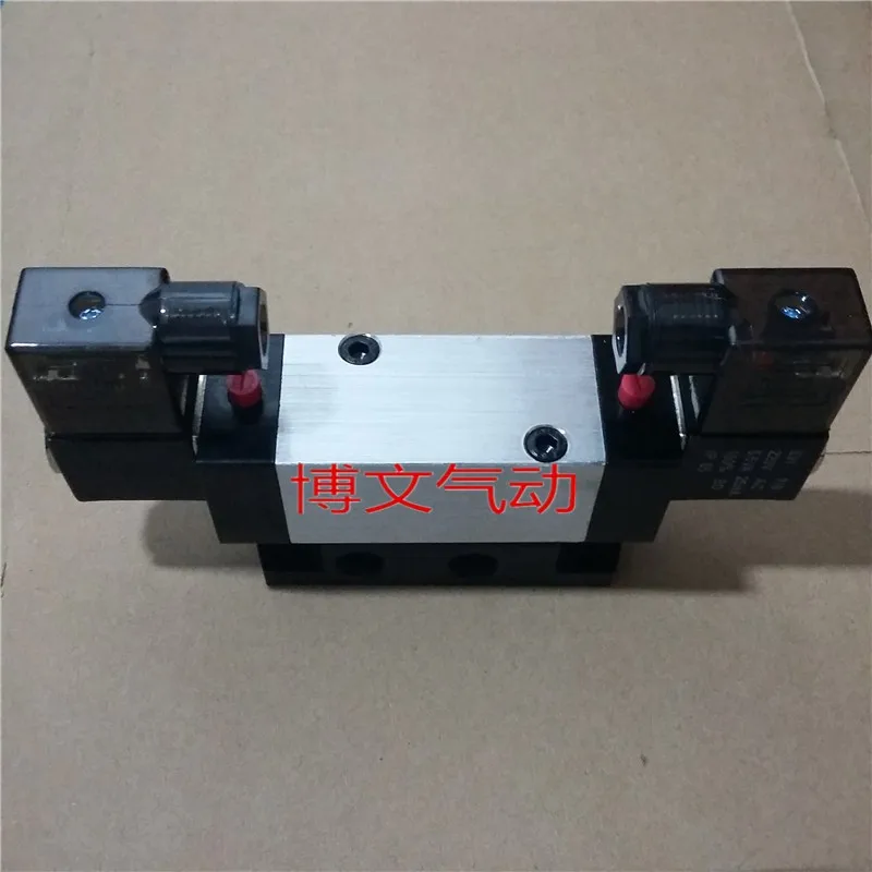 Q24D2B-08 Two-bit four-way double electronically controlled reversing spool valve Q24D2B-8 Q24D2B-8C