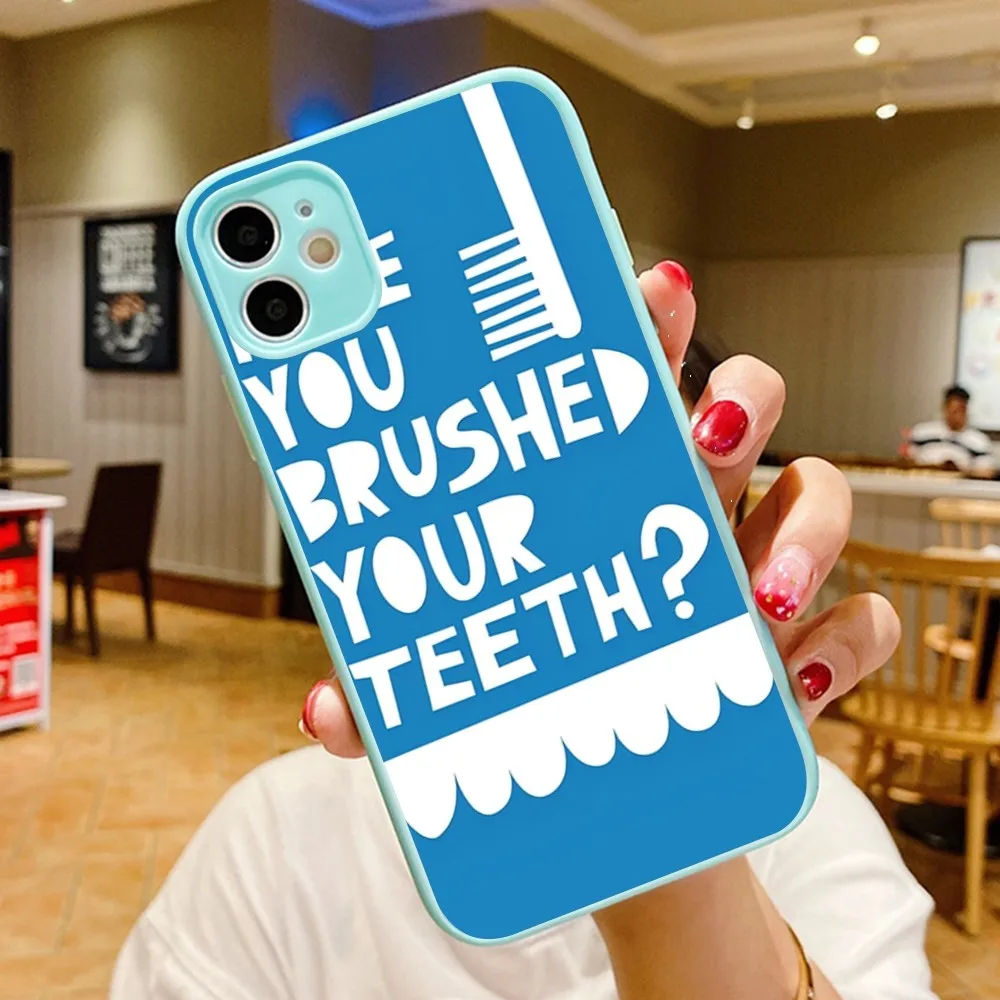 Dentist Dental Crowned Teeth Phone Case for iPhone 14 11 12 13 Mini Pro Max 8 7 Plus X XR XS MAX Translucent Matte Cover