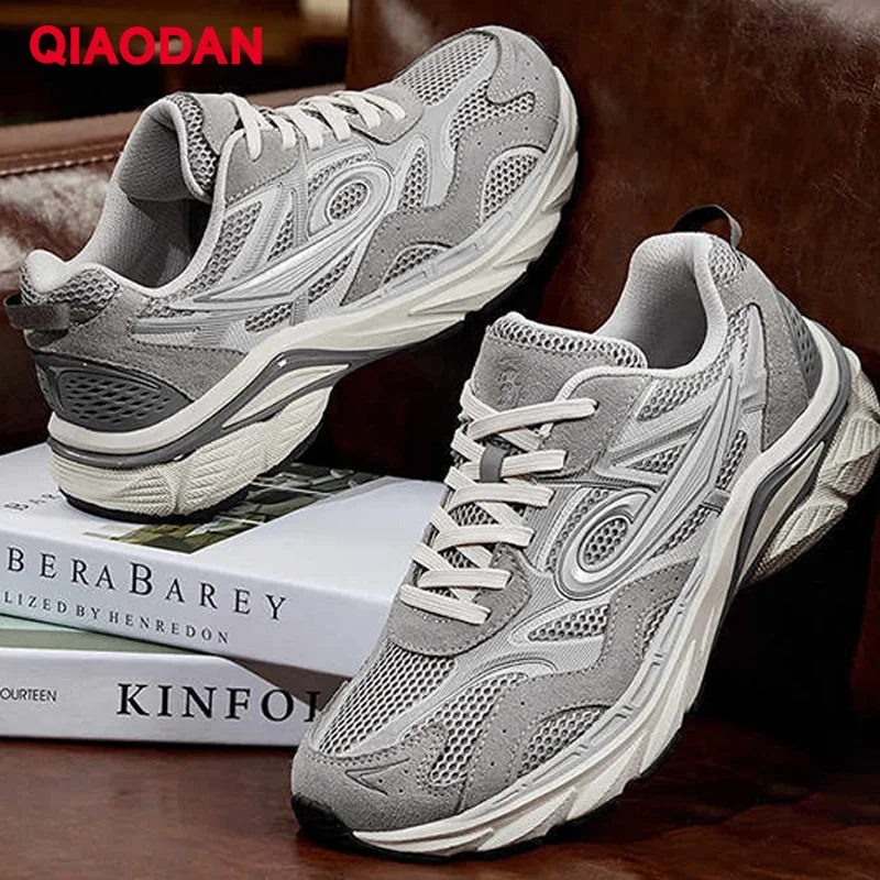 

QIAODAN кроссовки мужские дышащие спортивные туфли новинка 2023 года осенняя нескользящая обувь удобные повседневные кроссовки QXL043253401