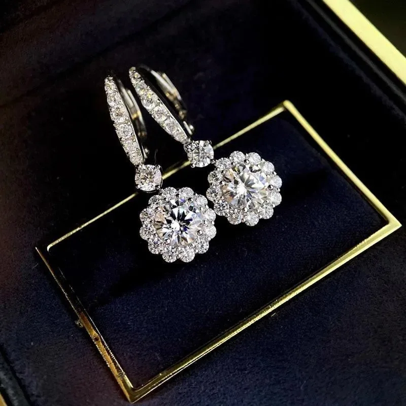 

HIBRIDE New Flower White Sparkle Pendant Earrings Women Clothing Jewelry for Dubai Dating Daily Holiday Gifts Wedding E266