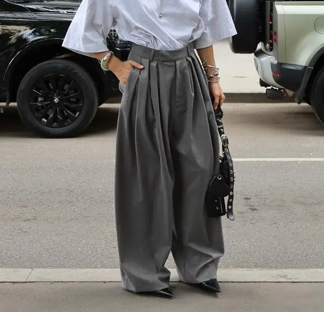 

Women's Suit Pants Spring and Summer New Fashion Commuting Style Solid Color Pleated Design High Waist Wide Leg Loose Suit Pants