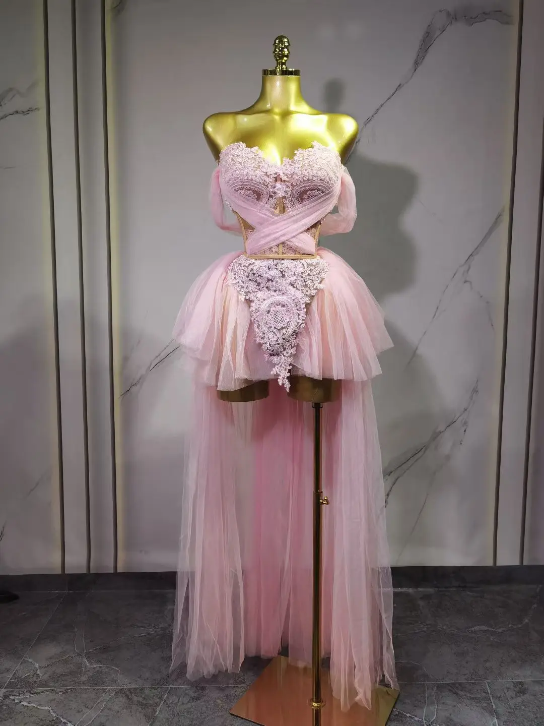 

Elegant Summer Women's Strap Dress Luxury Sensation European And American Trade Export Gown Lightweight Fashionable Dress Y042