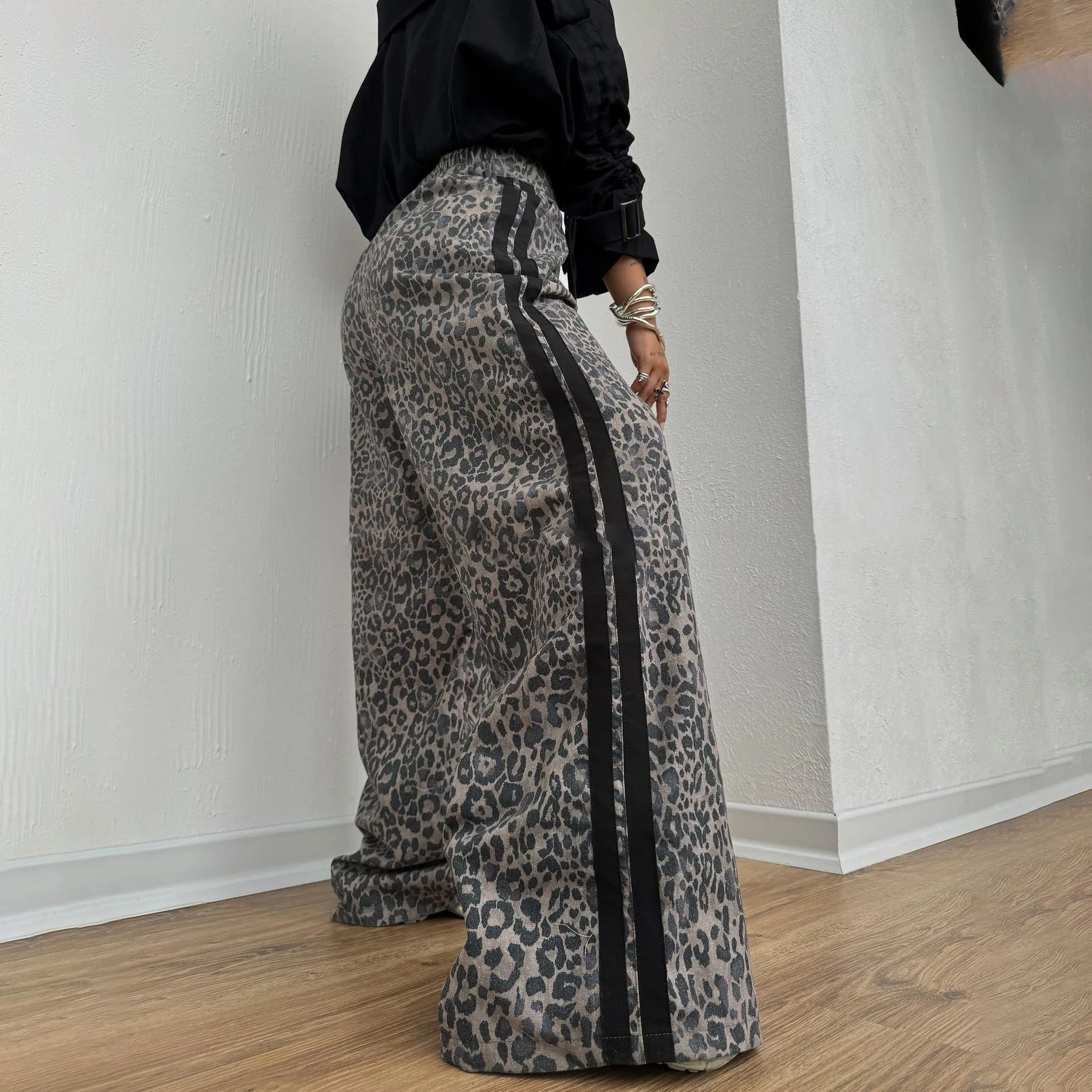2025 Summer New High-end Leopard Print Patchwork Striped Floor Length Casual Pants for Women
