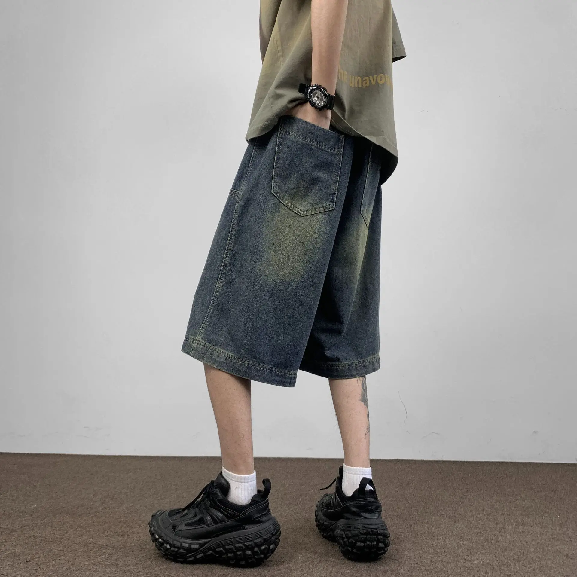 American retro washed high street denim shorts men's summer thin straight leg wide leg distressed casual versatile cropped pants