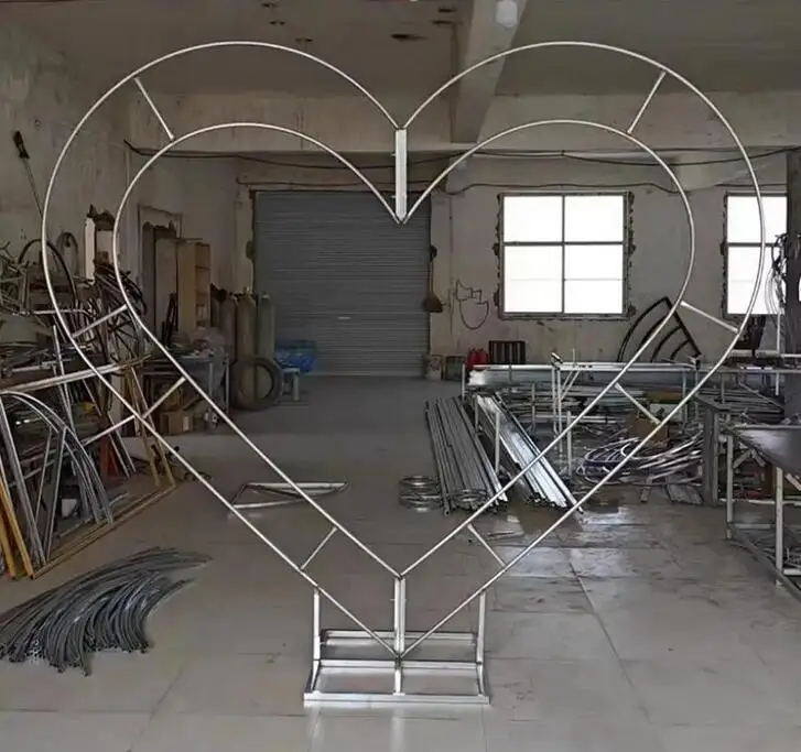 Wedding Iron Art Love Arch Wedding Stage Heart shaped Decorative Flower Frame