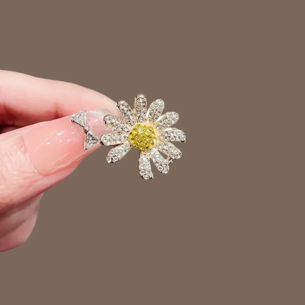 Yellow Daisy Hair Claw Clip With Rhinestones For Women Half Updo Daily Wear Accessory Gift