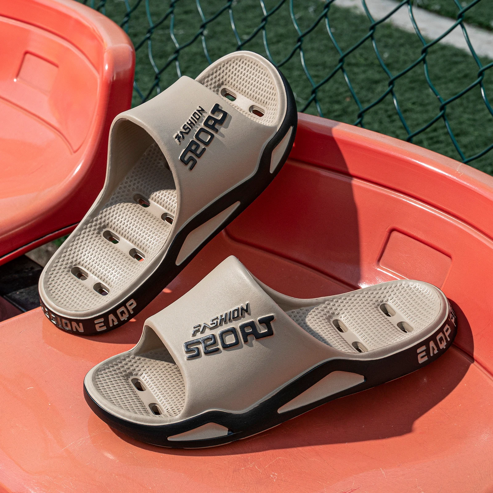 Indoor Leisure Flat Men's Comfortable Cool Bedroom Slippers Summer Beach Simple Anti Slip Couple Fashionable Open Toe Home Shoes