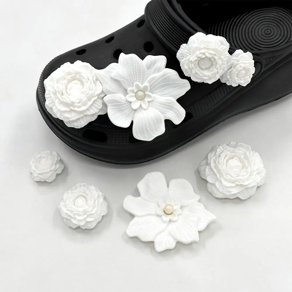8Pcs Reusable 3D Flower Beach Shoe Charms Clip Buckle DIY Shoe Decorations Detachable Perforated Shoes Accessories Beach Shoes