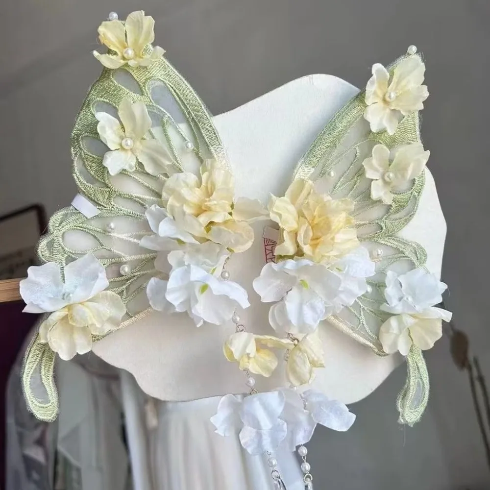 Ethereal Butterfly & Luna Moth haarclip |   Haarspeldjes met bloemenkwastjes en dierenthema |   Kawaii cosplay voor afstudeerfoto cosplay