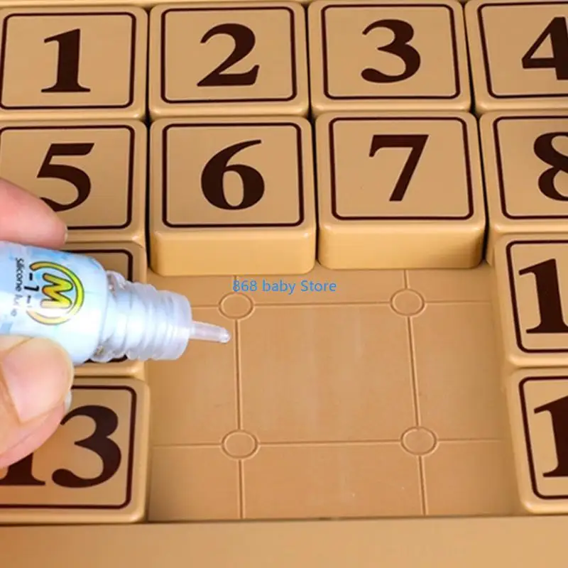 29ee Intelligence Plastik Klotski -Nummer Puzzle Magnetische Puzzle Schiebetspielzeug Spielzeug Folie Rätsel Bildung Spielzeug