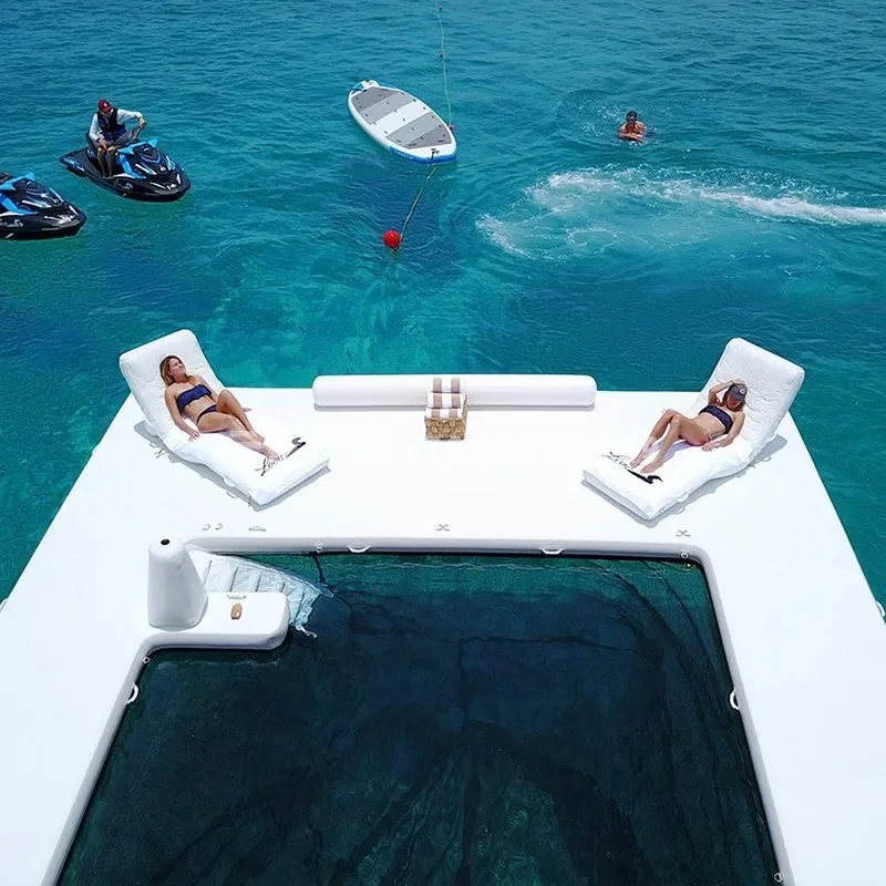 Inflatable with net wa ter swimming pool Diving p ool Yacht slide Lounger s ofa Water floatin