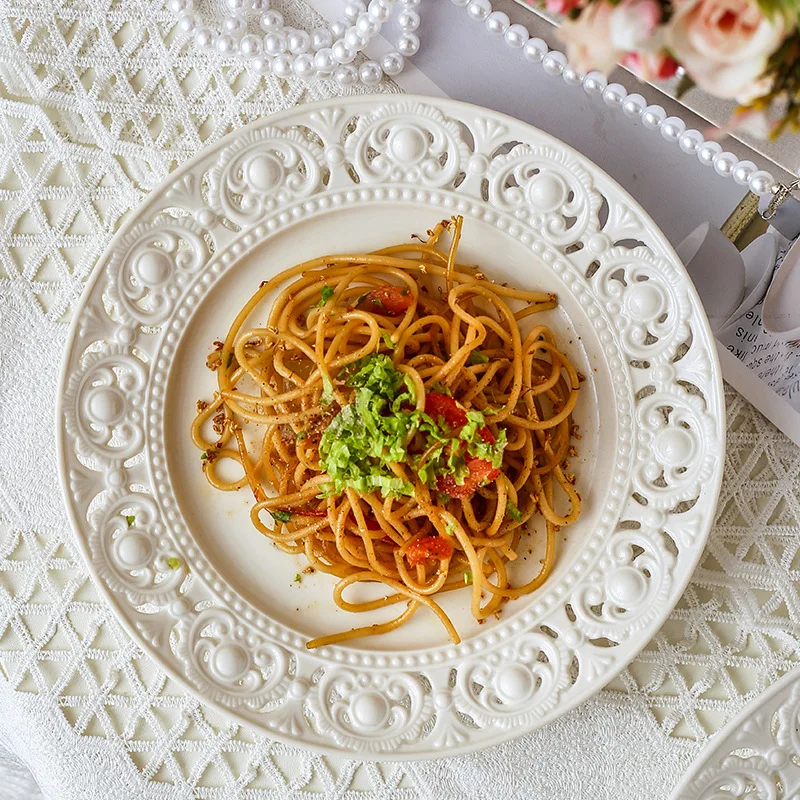 

8/10 дюймов ретро французский рельеф полый торт керамическая тарелка девушка сердце завтрак салат стейк тарелка ресторан блюдо десертная посуда