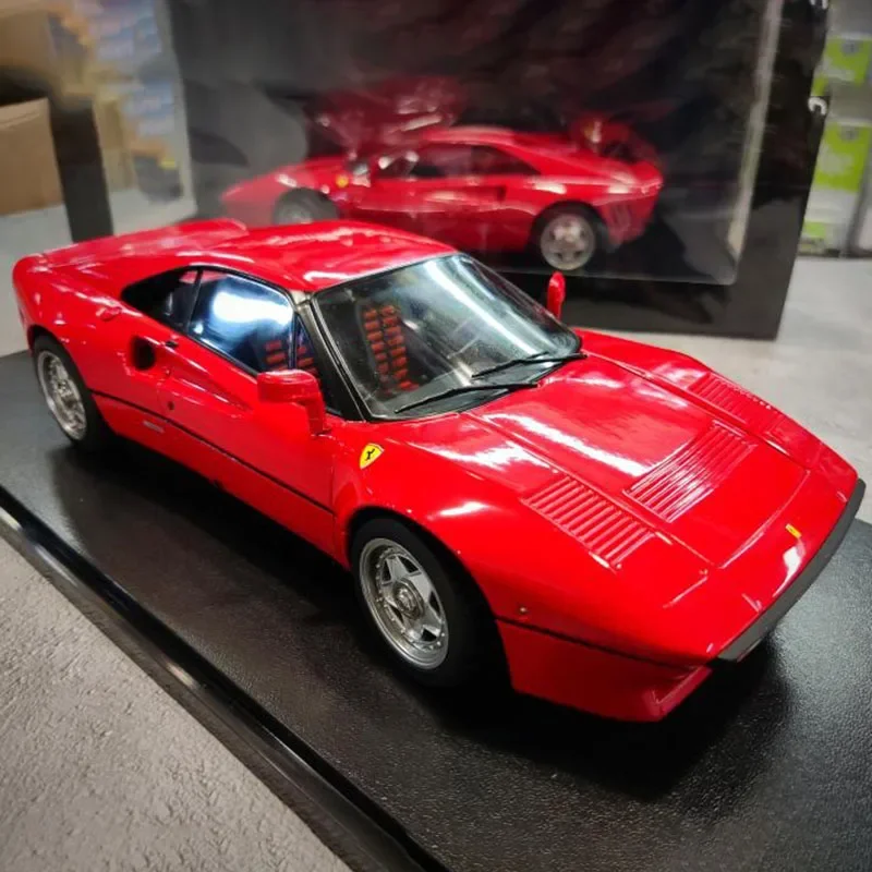 Diecast 1/18 Scale 1984 288 GTO 288gto Red Supercar Racing Car Alloy Car Model Collectibles Decoration Scene Display Gift Toy