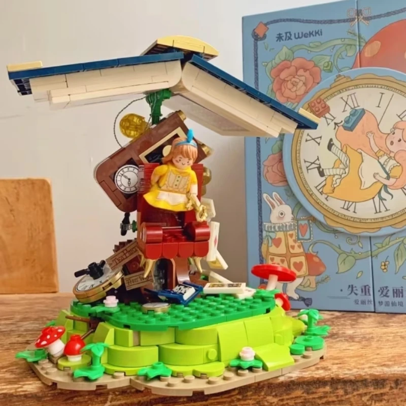 

Weightless Alice Fairy Tale Book Building Blocks Splicing Model Creative Gift Box Ornaments Educational Toys Christmas Gift