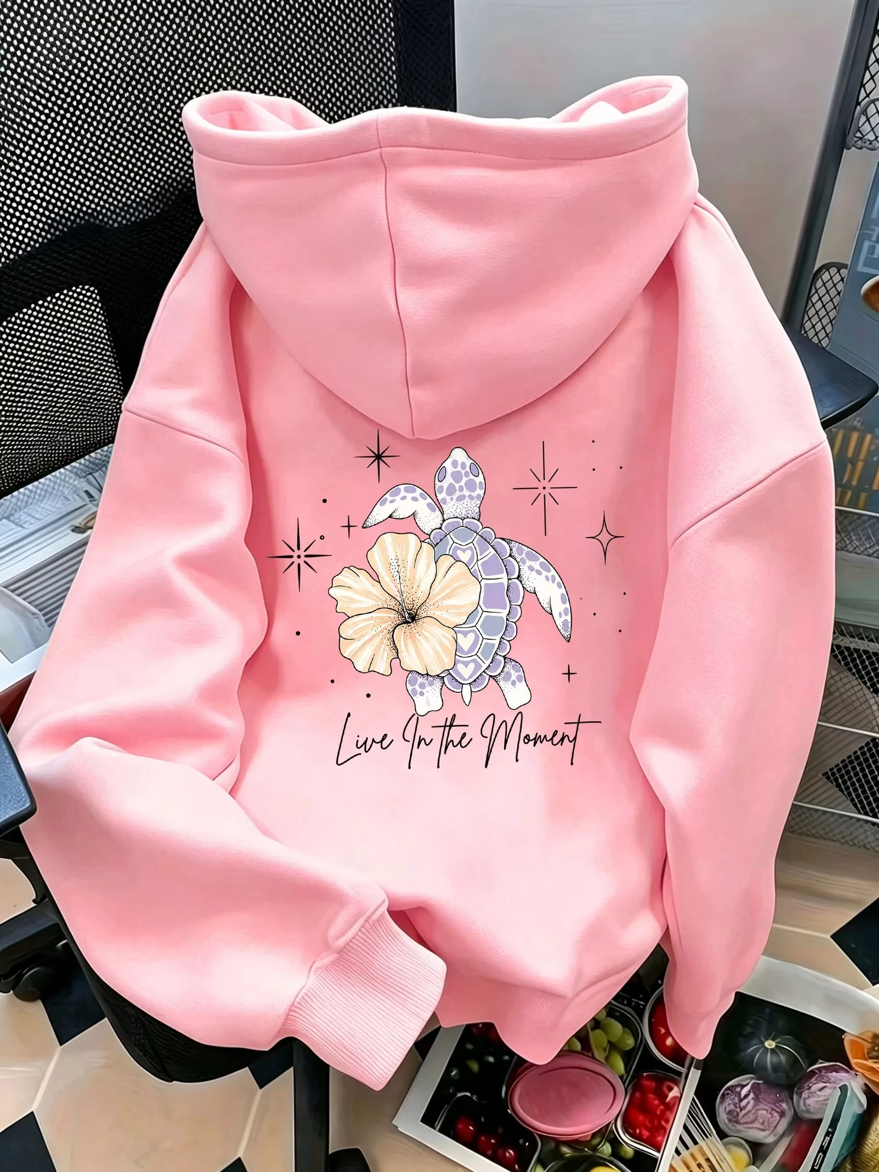 Women's Casual Hoodie Turtle and Floral Double-Sided Print Sweatshirt Vintage Style Pullovers with Pockets Clothes Cute Design