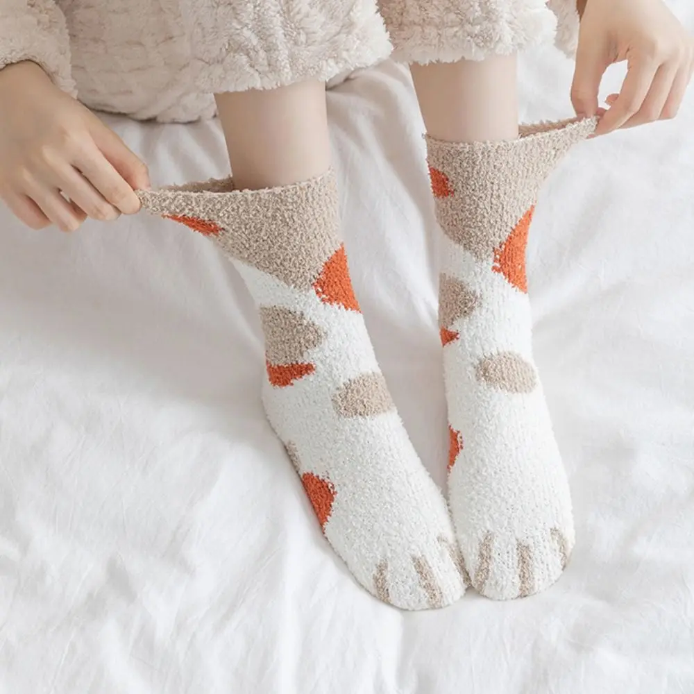 Calcetines elásticos de invierno para dormir en casa, calcetines de lana Coral con dibujos de gato para mujer, calcetines de estilo coreano, calcetines de tubo medio, accesorios de ropa