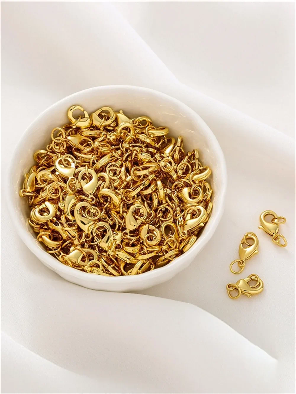 

18K Gold Lobster Buckle with Closed Loop DIY Accessories, Connecting Buckle, Tail Buckle, Bracelet, Necklace, Jewelry Material