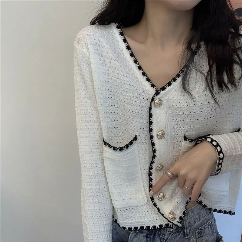 Women Autumn Korean Slim Fashion Buttons V-neck Long Sleeve Knitwear Ladies Office Lady All-match Knitting Cardigan Tops coat