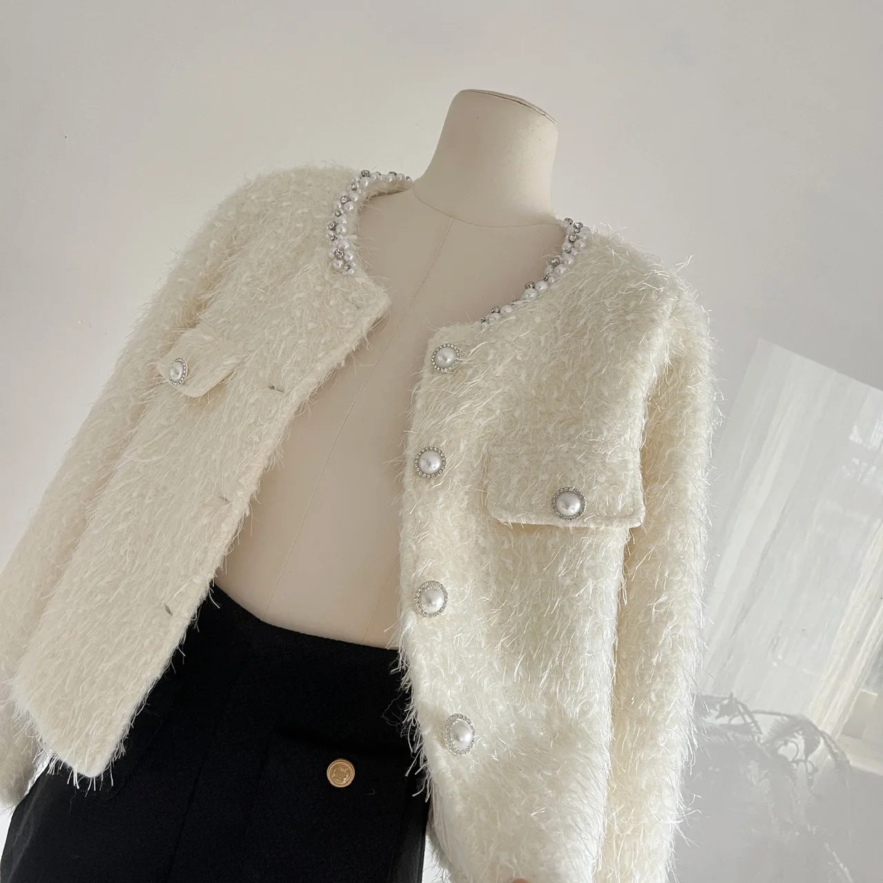 Winter Sweet Pearl Neck White Wool Fragrant Coat Women\'s Short High Quality Jackets