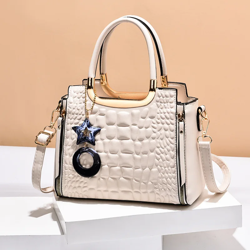 

Fashion Luxury Women'S Messenger Bag High Quality Crossbody Shoulder Bag With Embroidery Elegant Leather Women Handbag