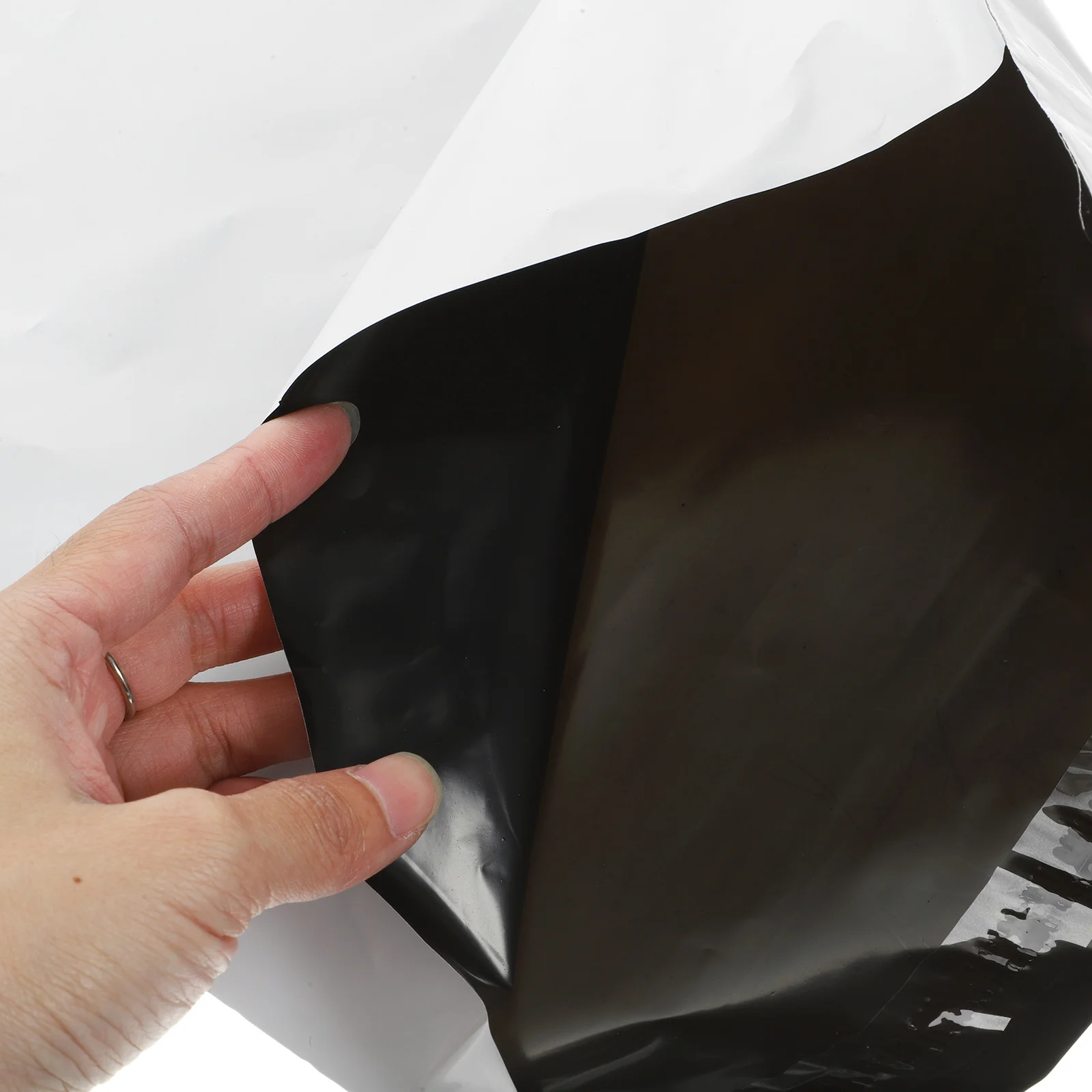 

100Pcs Shipping Mailer Good Toughness Not Afraid Tearing Costumes Mailing Bag Portable Shipping Envelope Poly Mailers