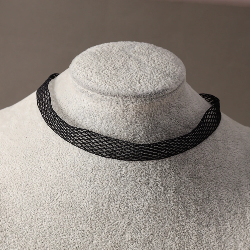 Aihua Neo-Gothic Victoria Kreuz Halskette für Frauen Vintage Ästhetik Grunge Y2K Spitzenhalskette Choker Schmuck Geschenke – Detail 4
