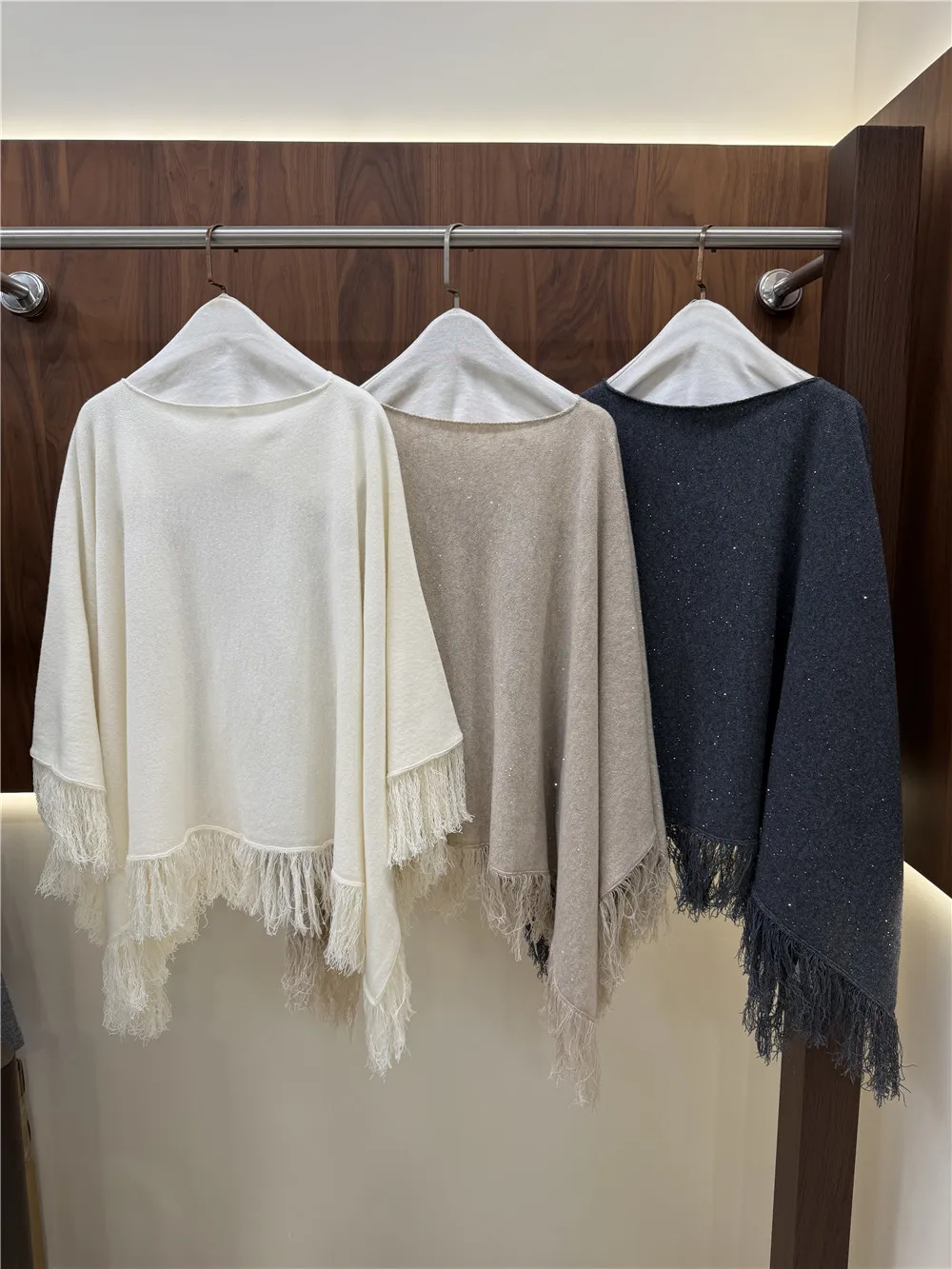 Top end 100% Cashmere Shawl Cape, Women's Tassel Knitted Scarf, Shoulder Protection Warmth 2026 Winter Solid Cloak