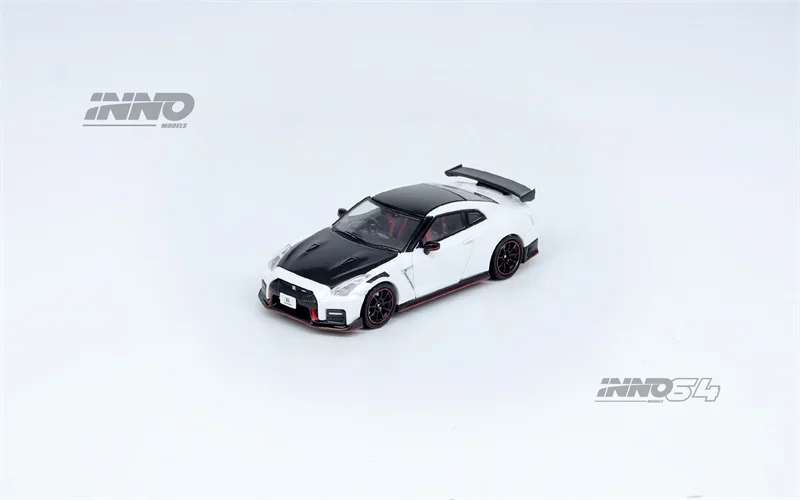 

INNO64 1:64 GTR R35 White Collection Miniature Diecast Metal Model Car